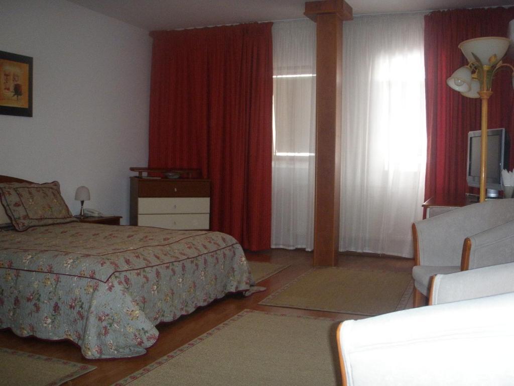 Hotel Tex Club Botoşani Habitación foto
