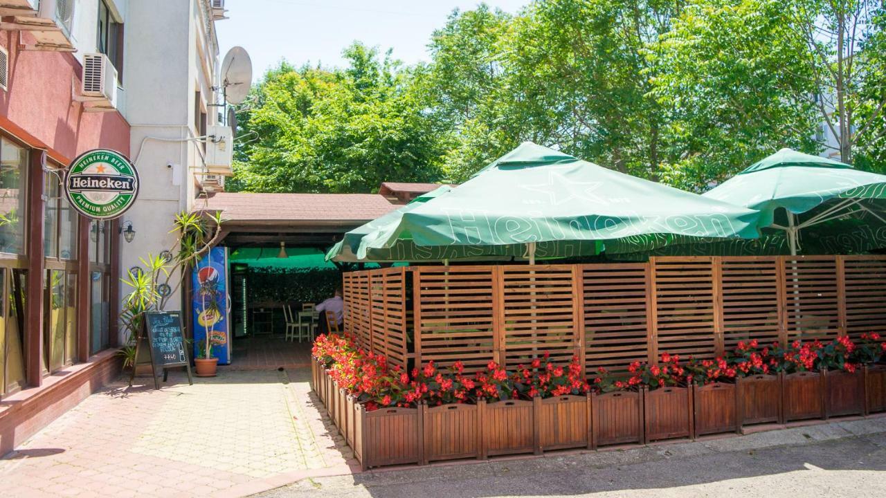 Hotel Tex Club Botoşani Exterior foto